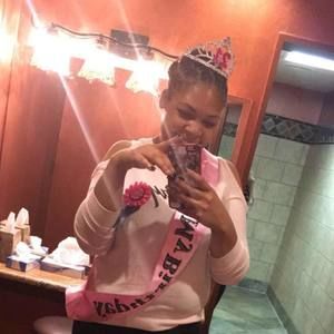 Meet your Posher, Maegan